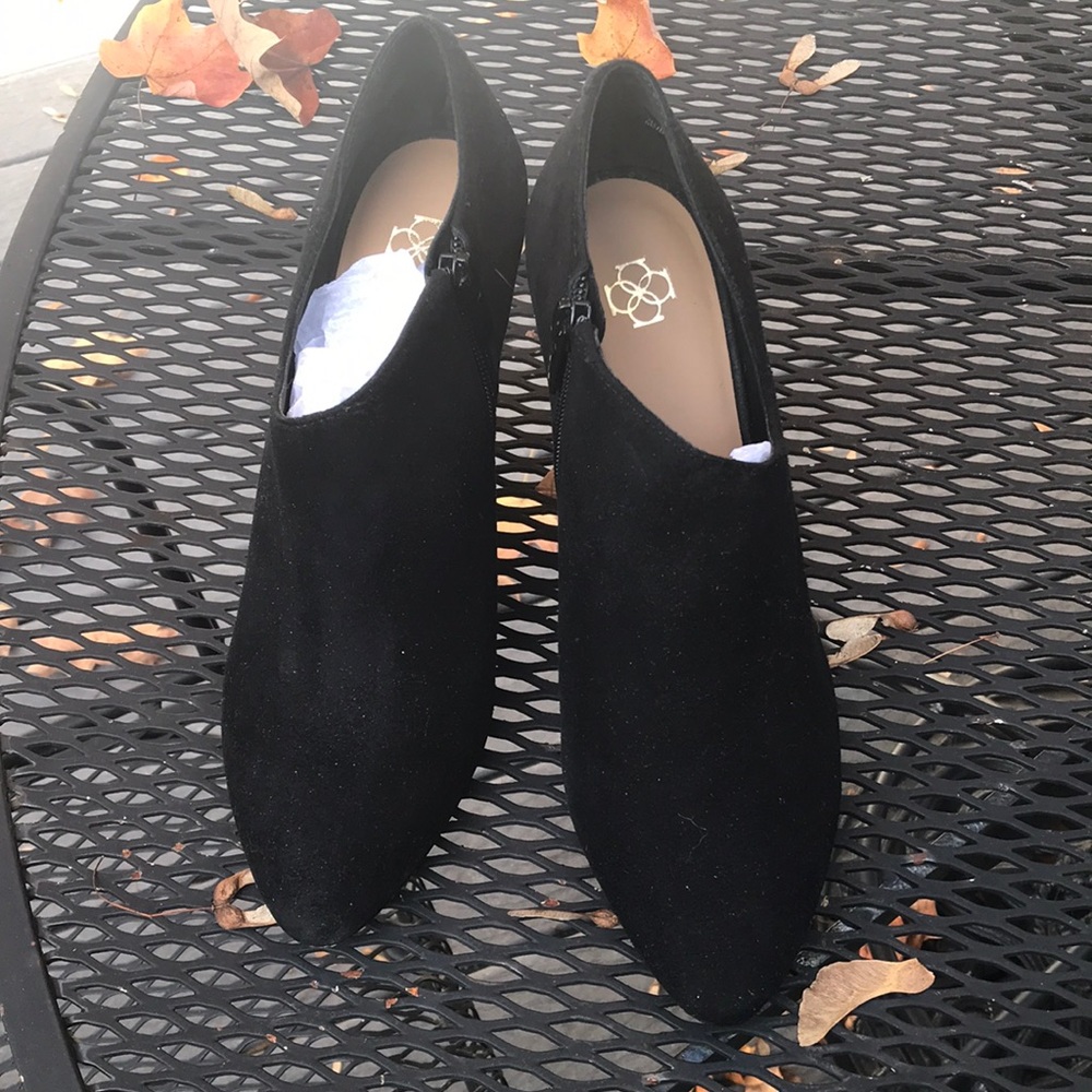 Ann Taylor black suede booties